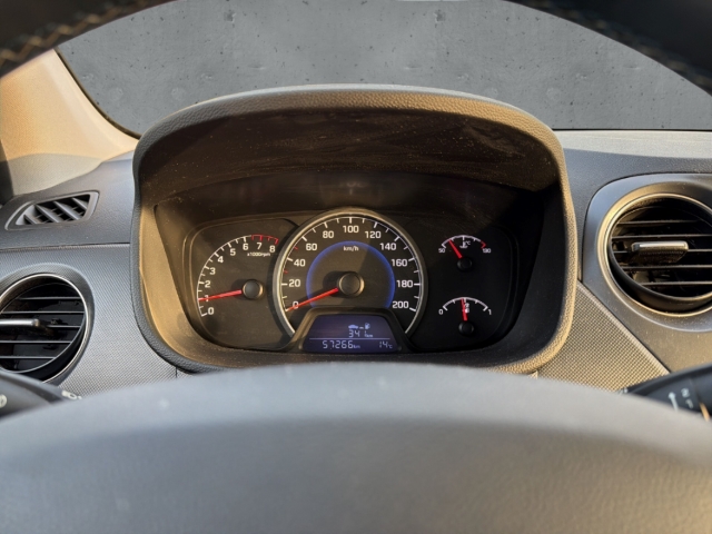 Fahrzeugabbildung Hyundai i10 1.0 Passion Bluetooth SHZ Klima