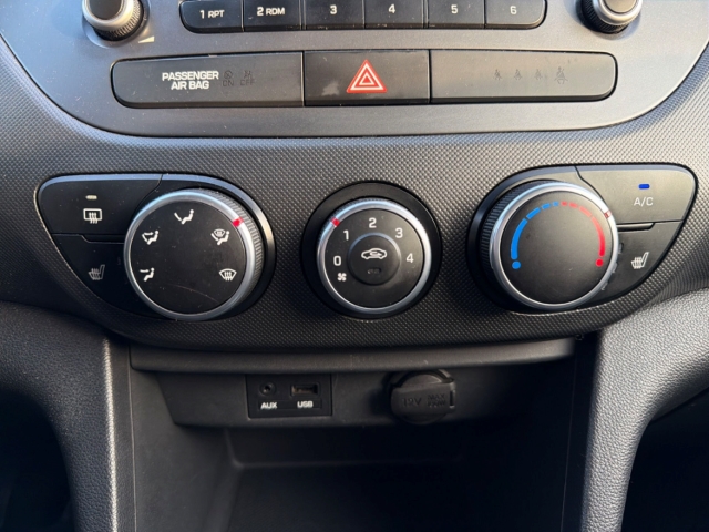 Fahrzeugabbildung Hyundai i10 1.0 Passion Bluetooth SHZ Klima