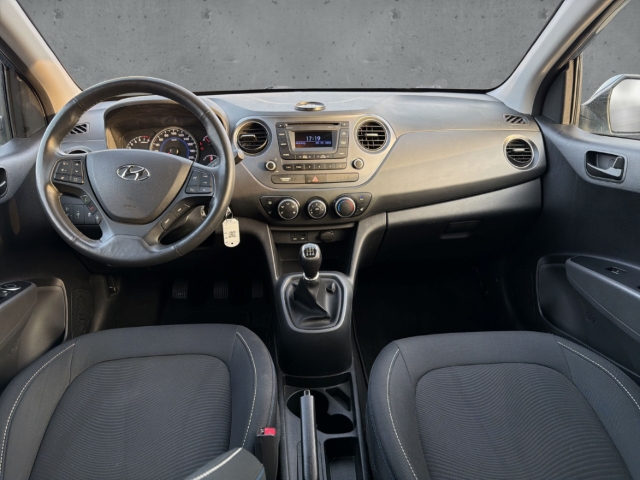 Fahrzeugabbildung Hyundai i10 1.0 Passion Bluetooth SHZ Klima