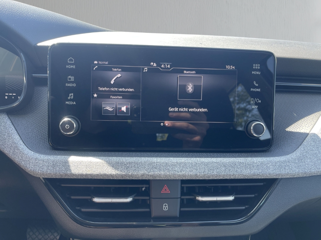 Fahrzeugabbildung SKODA Kamiq Selection 1.0 TSI DSG LED VC SHZ PDC Alu App