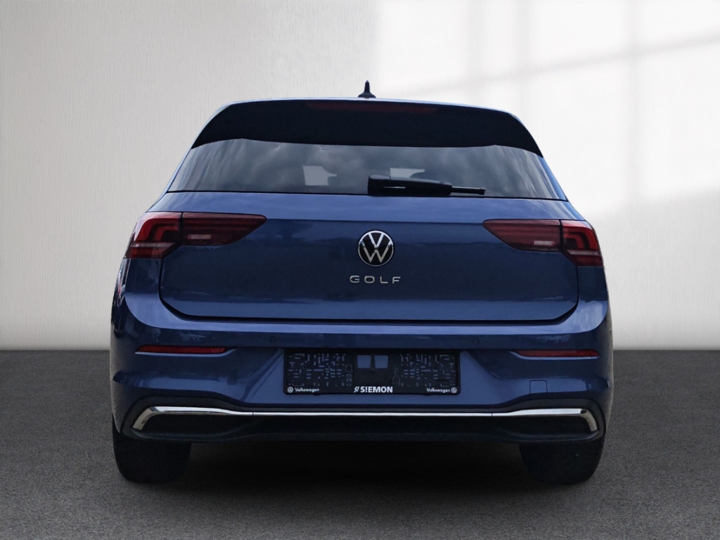 Fahrzeugabbildung Volkswagen Golf 1.5 TSI Life Goal AHK LED+ Navi ACC SHZ LHZ