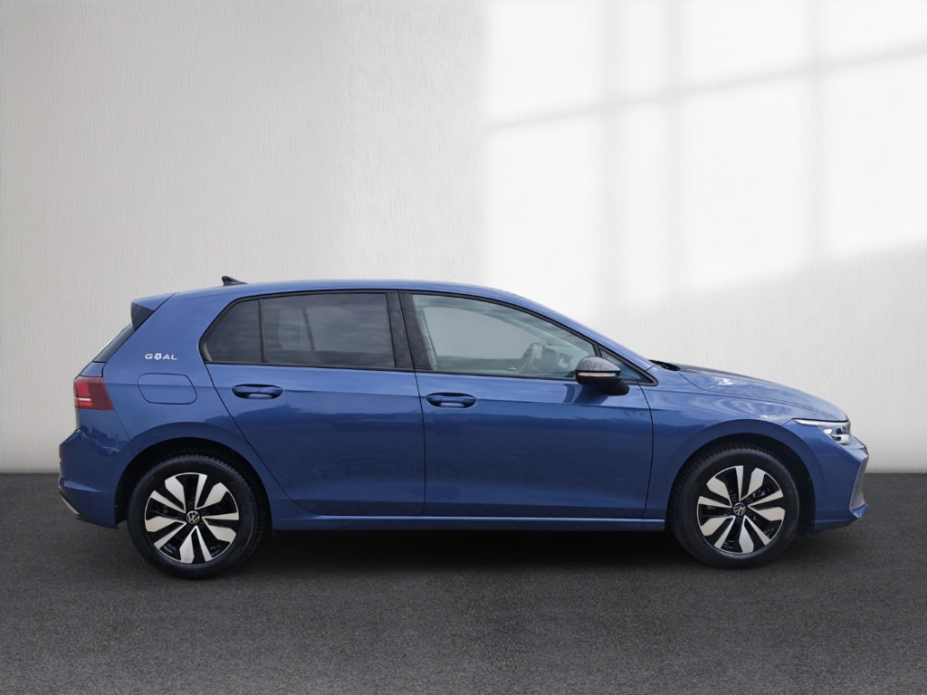 Fahrzeugabbildung Volkswagen Golf 1.5 TSI Life Goal AHK LED+ Navi ACC SHZ LHZ