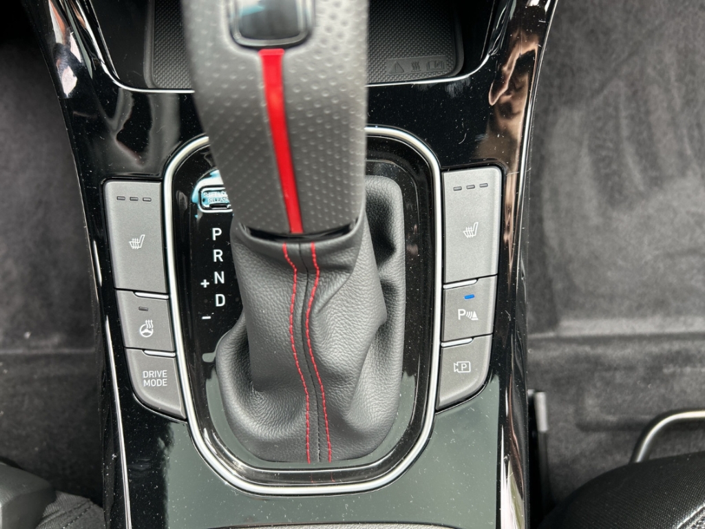 Fahrzeugabbildung Hyundai i30 FL 5-trg MY26 1.6 T-GDi DCT N-Line Panorama Navi Digitales Cockpit LED Apple