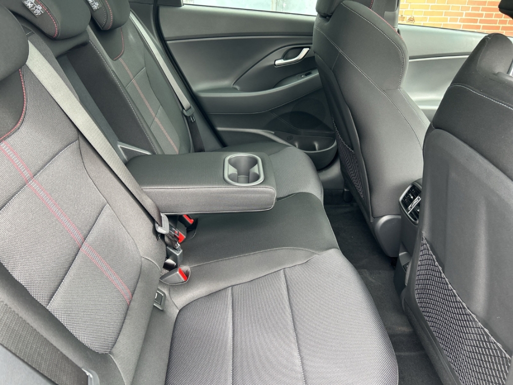 Fahrzeugabbildung Hyundai i30 FL 5-trg MY26 1.6 T-GDi DCT N-Line Panorama Navi Digitales Cockpit LED Apple