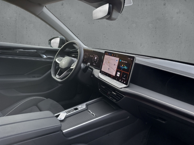 Fahrzeugabbildung Volkswagen Passat Variant TDI DSG Business AHK Nav 360° LHZ