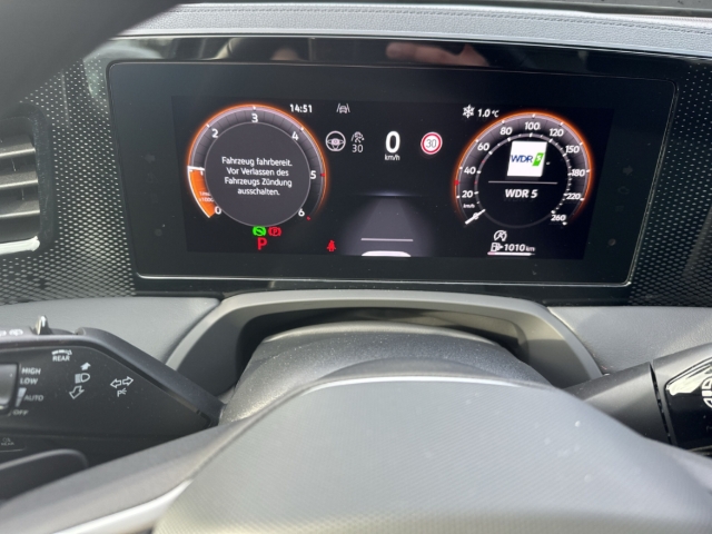 Fahrzeugabbildung Volkswagen Passat Variant TDI DSG Business AHK Nav 360° LHZ