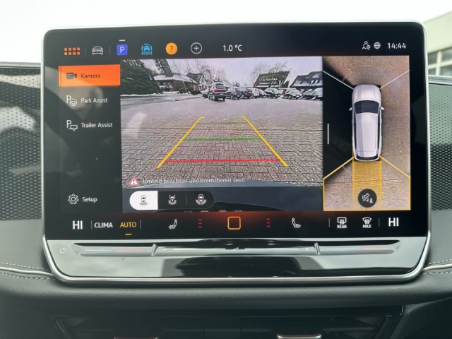 Fahrzeugabbildung Volkswagen Passat Variant TDI DSG Business AHK Nav 360° LHZ