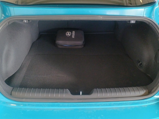 Fahrzeugabbildung Hyundai IONIQ 6 77,4kWh 4WD UNIQ HUD Navi Digitales Cockpit Memory Sitze Soundsystem Bose