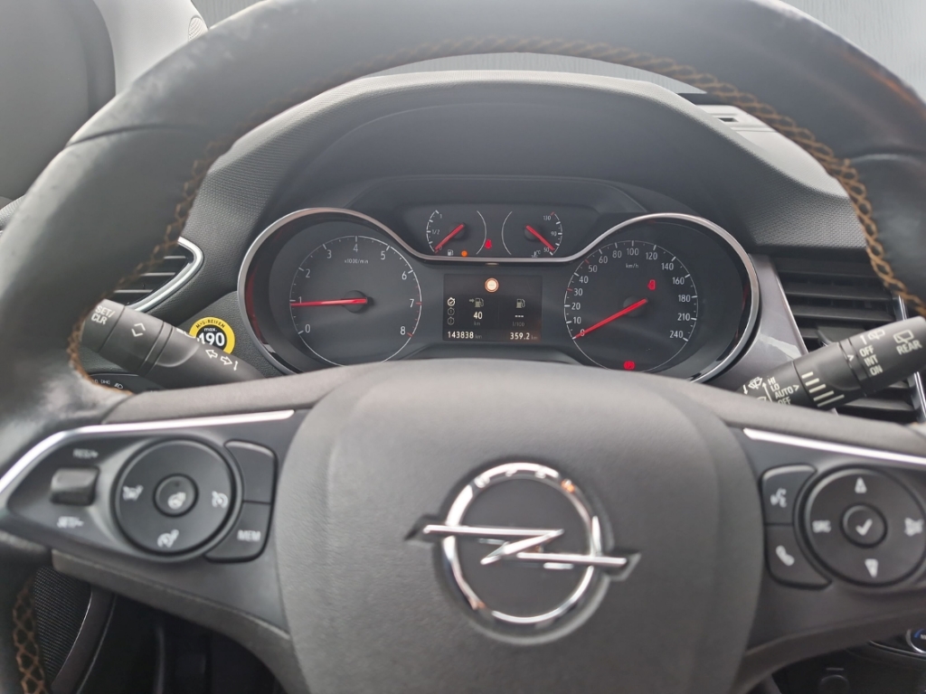 Fahrzeugabbildung Opel Crossland 1.2 Turbo Innovation AHK Navi SHZ GRA PDC Klimaauto