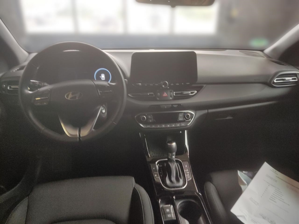 Fahrzeugabbildung Hyundai i30 FL 5trg 1.0 T-GDI DCT Advantage Navi Digitales Cockpit LED Apple CarPlay Android Auto