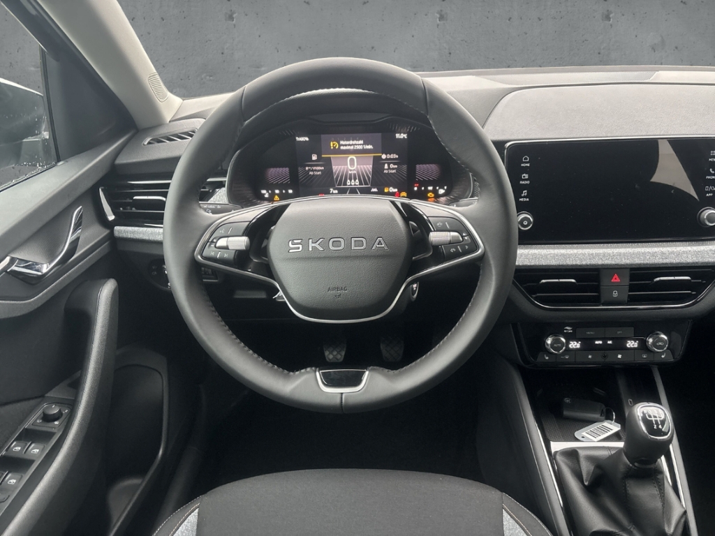 Fahrzeugabbildung SKODA Scala 1.0 TSI SELECTION LED Apple CarPlay Alu