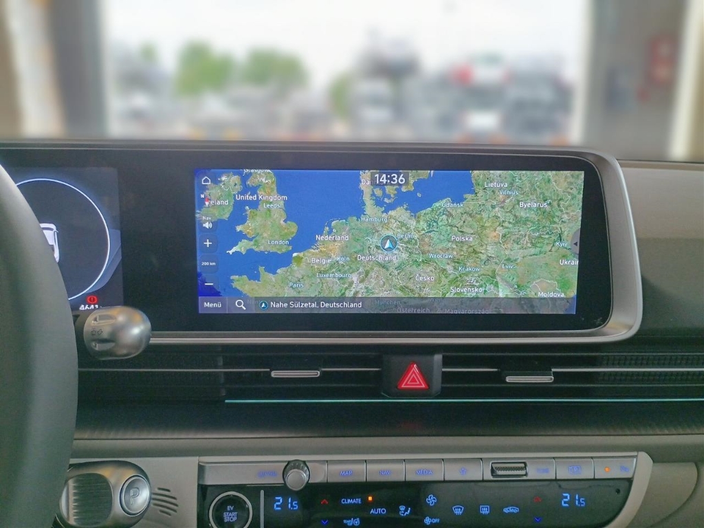 Fahrzeugabbildung Hyundai IONIQ 6 77,4kWh 4WD UNIQ Digi-Spiegel HUD Navi Digitales Cockpit Memory Sitze Soundsystem Bose