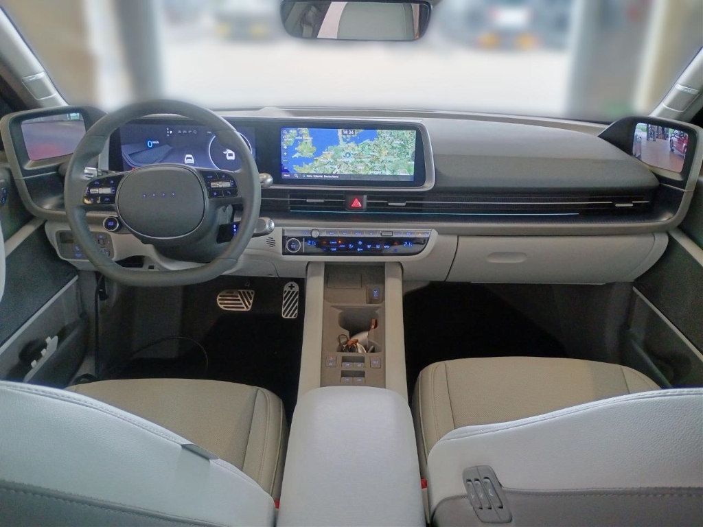 Fahrzeugabbildung Hyundai IONIQ 6 77,4kWh 4WD UNIQ Digi-Spiegel HUD Navi Digitales Cockpit Memory Sitze Soundsystem Bose