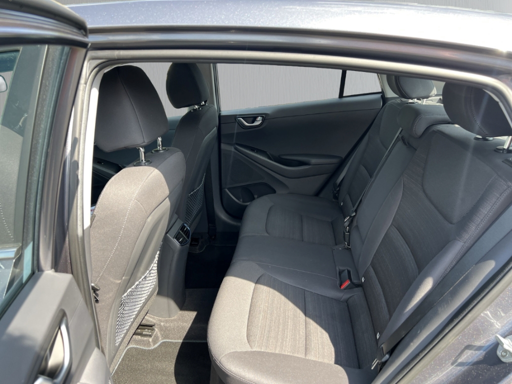 Fahrzeugabbildung Hyundai IONIQ Hybrid Style DAB SHZ LenkradHZG