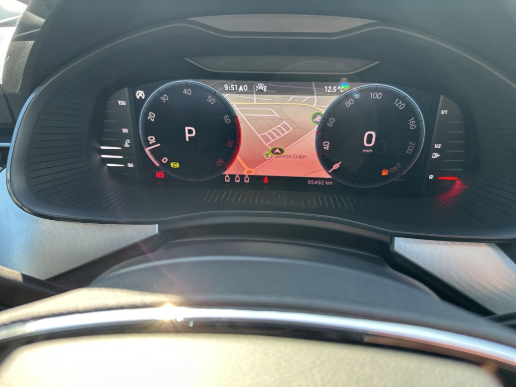Fahrzeugabbildung SKODA Scala 1.5 TSI Ambition AHK NAVI SHZ LED PDCv+h