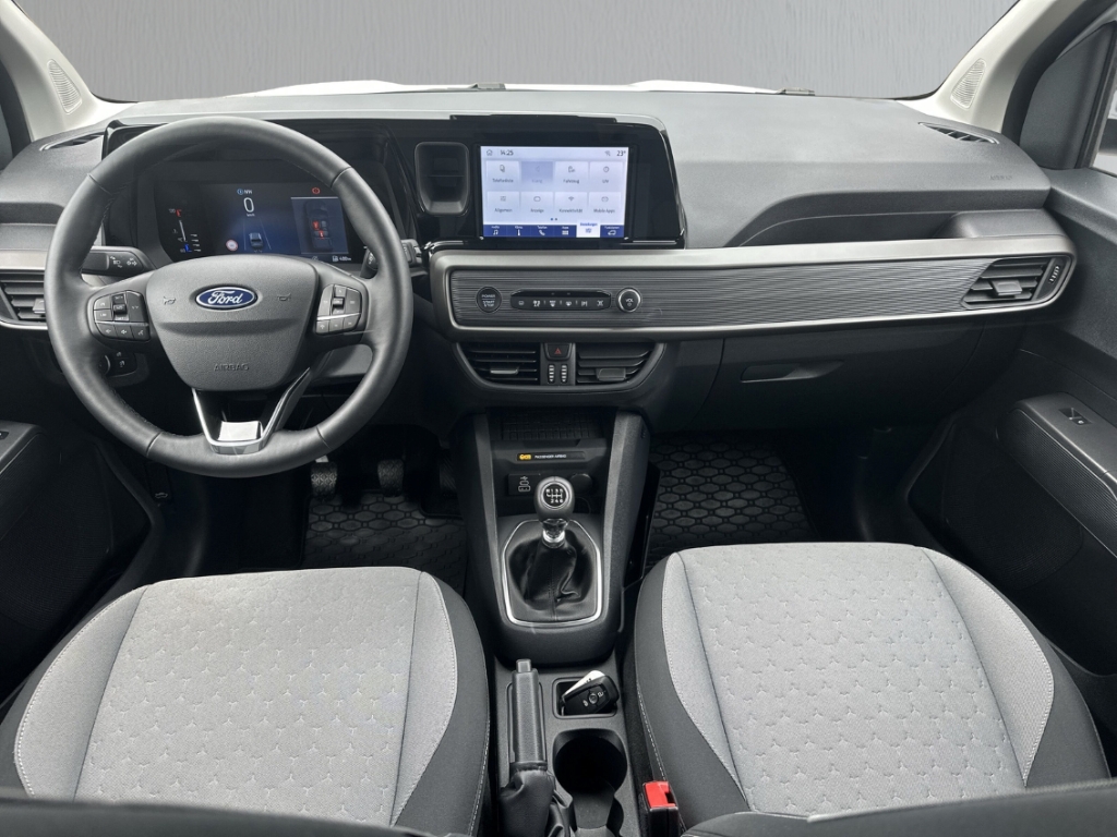 Fahrzeugabbildung Ford Tourneo Courier Titanium AHK AAC LM17 Winterpak. LED TFL