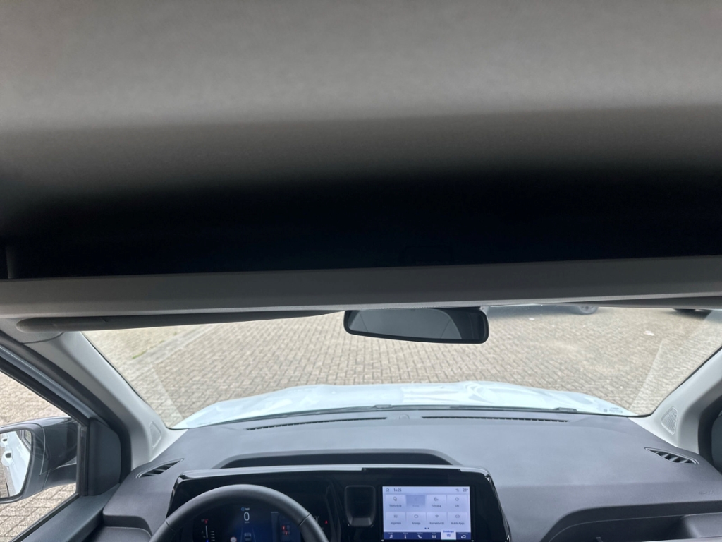 Fahrzeugabbildung Ford Tourneo Courier Titanium AHK AAC LM17 Winterpak. LED TFL