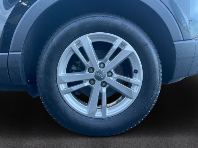Fahrzeugabbildung Audi Q3 35 TFSI S-tronic ACC AHK NAVI SHZ KLIMA MMI