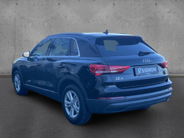 Fahrzeugabbildung Audi Q3 35 TFSI S-tronic ACC AHK NAVI SHZ KLIMA MMI