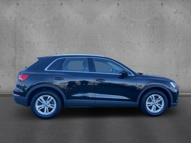 Fahrzeugabbildung Audi Q3 35 TFSI S-tronic ACC AHK NAVI SHZ KLIMA MMI