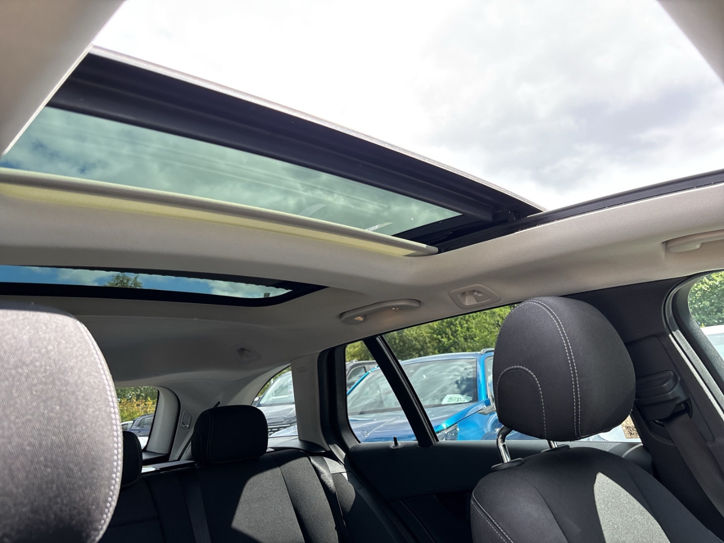 Fahrzeugabbildung Mercedes-Benz C 200 T-Modell 160PS d PDC RFK Navi Klima