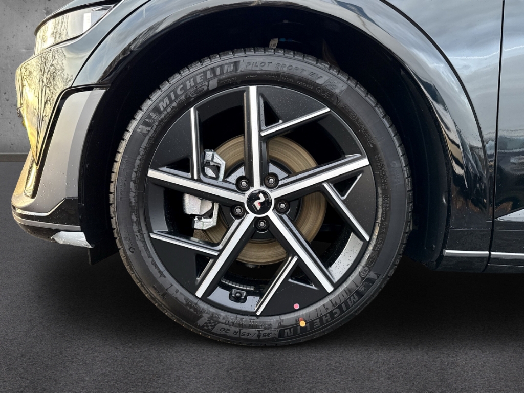 Fahrzeugabbildung Hyundai IONIQ 5 FL MY26 84kWh 2WD N-Line Matrix Navi Digitales Cockpit LED ACC El. Heckklappe