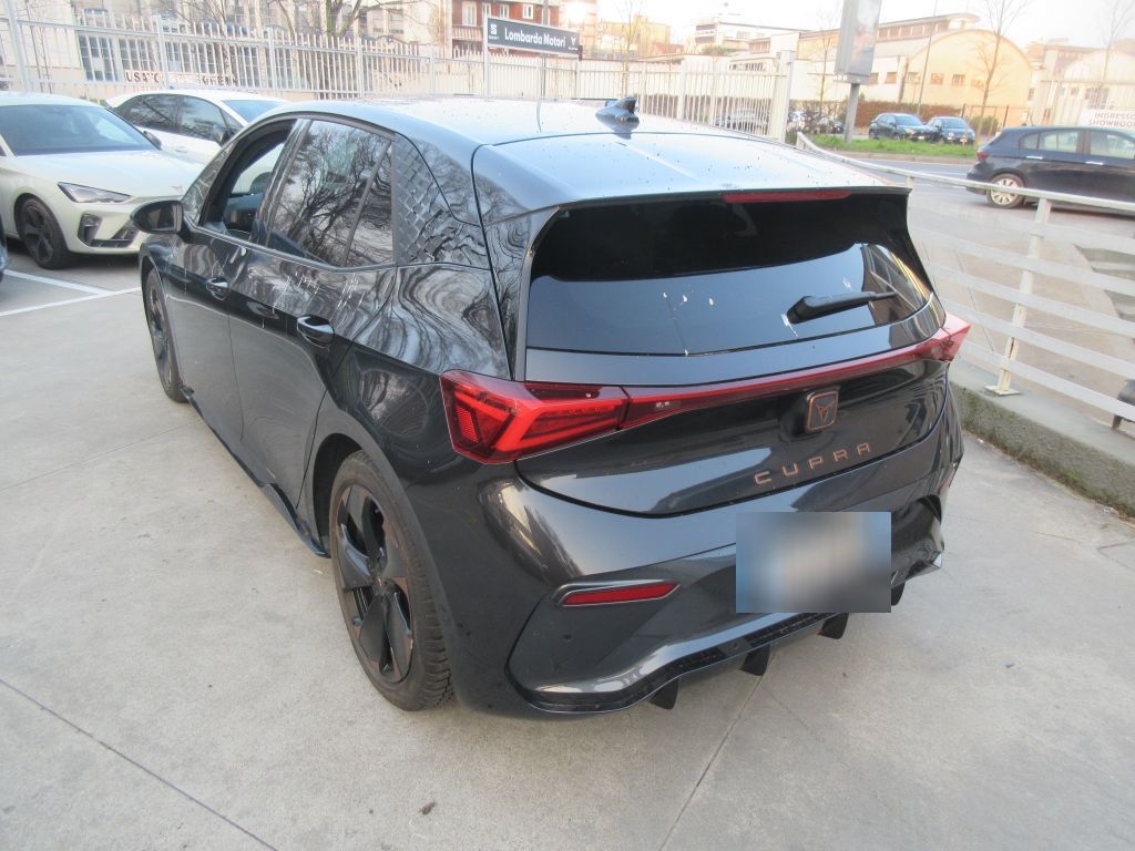 Fahrzeugabbildung CUPRA Born 170 kW eBoost Wärmepumpe NAVI LED Klima R-Kam Fron Digitales Cockpit 360 Kamera