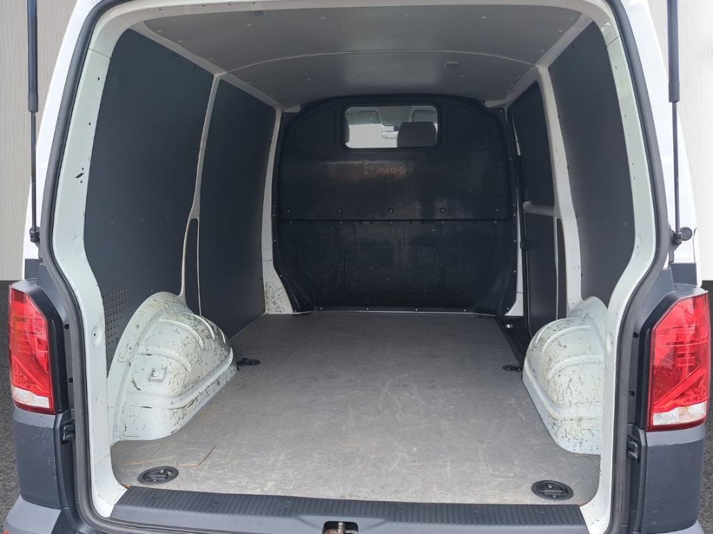 Fahrzeugabbildung Volkswagen Caddy Cargo 2.0 Navi AHK Temp Klima Start-Stop