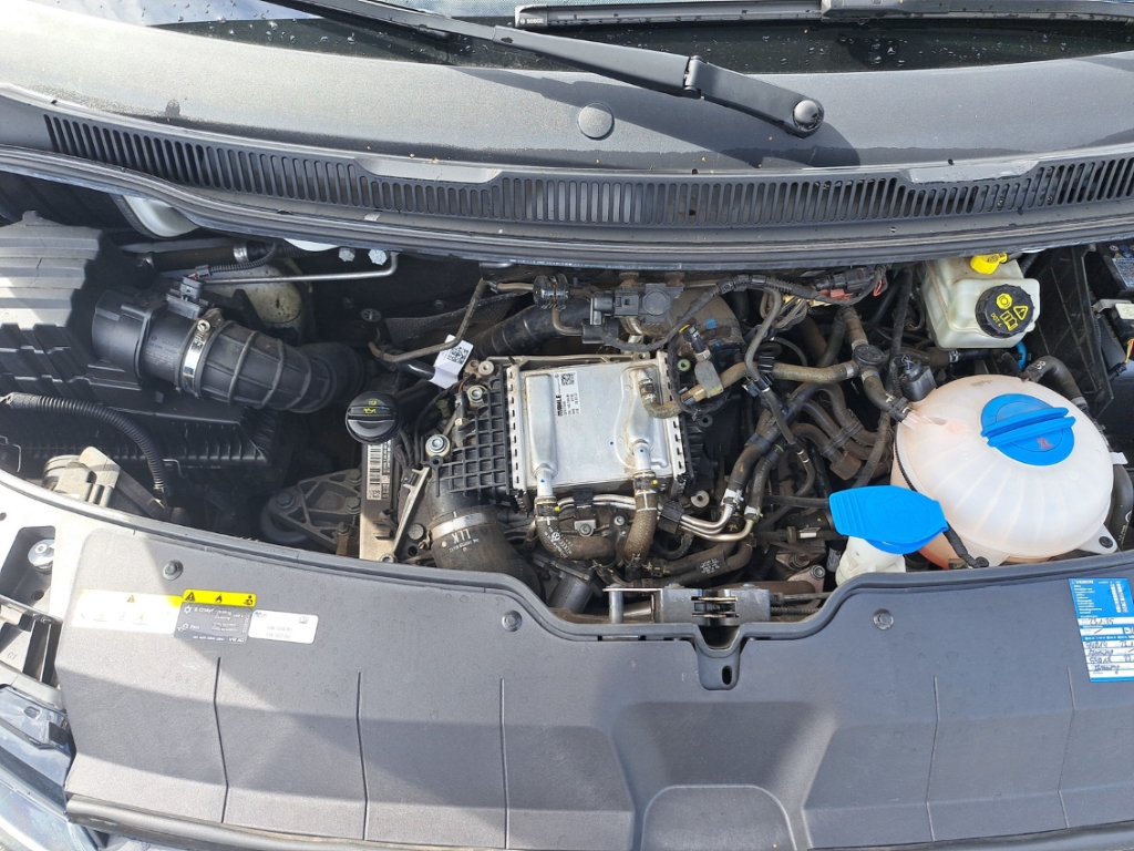 Fahrzeugabbildung Volkswagen Caddy Cargo 2.0 Navi AHK Temp Klima Start-Stop