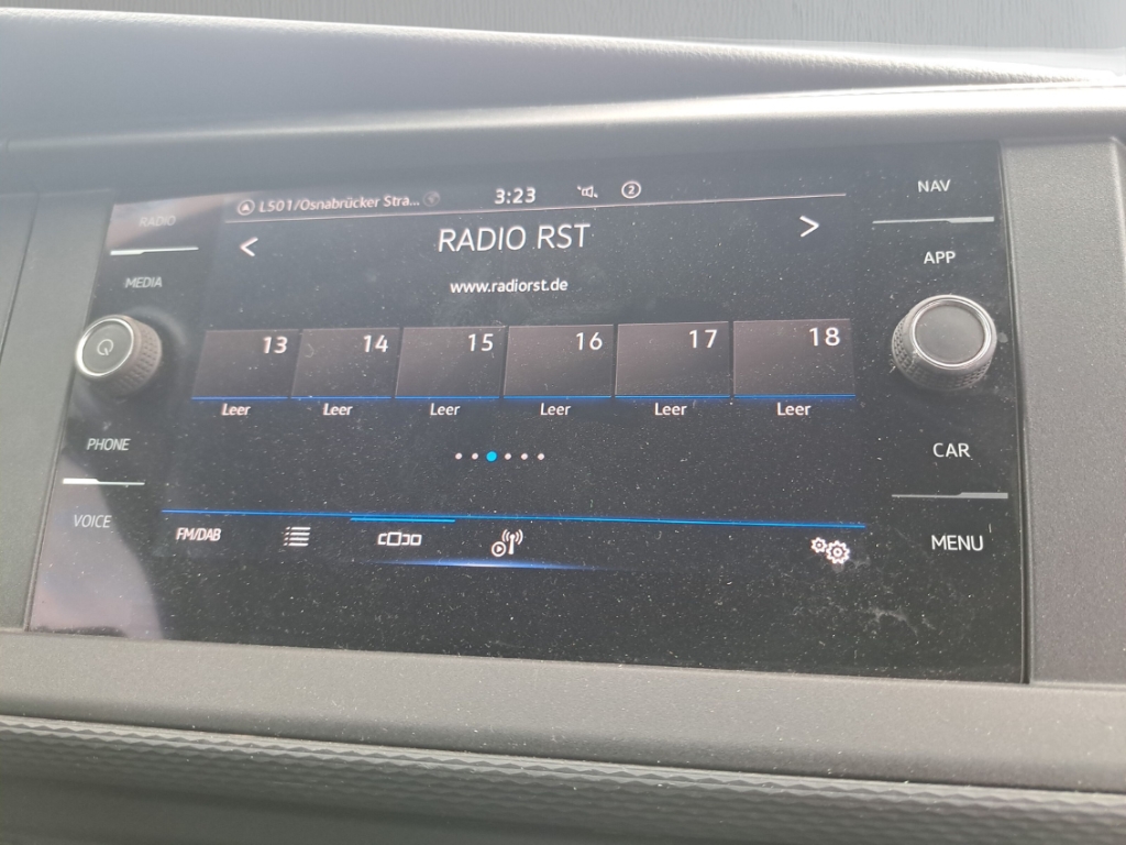 Fahrzeugabbildung Volkswagen Caddy Cargo 2.0 Navi AHK Temp Klima Start-Stop