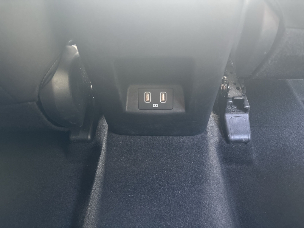 Fahrzeugabbildung Hyundai TUCSON 1.6 T-GDi MT 2WD ADVANTAGE Dachlackierung Navi Digitales Cockpit Soundsystem
