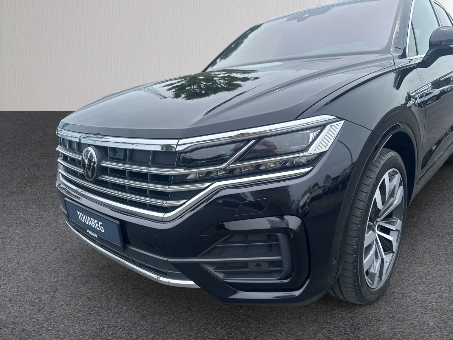 Fahrzeugabbildung Volkswagen Touareg 4Motion V6 3.0 TDI R-Line ACC PDCv+h SHZ Temp