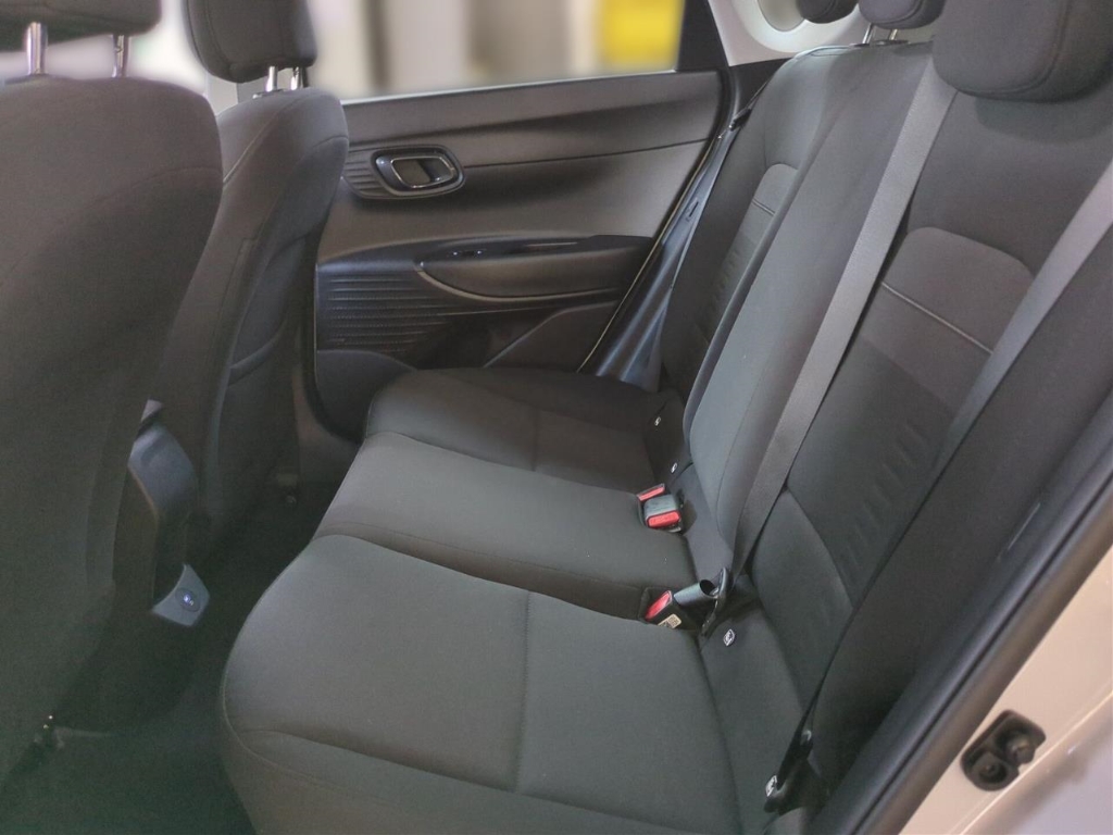 Fahrzeugabbildung Hyundai BAYON FL 1.0 T-GDI MT MY25 Prime Navi Bose LED Digitales Cockpit Apple CarPlay