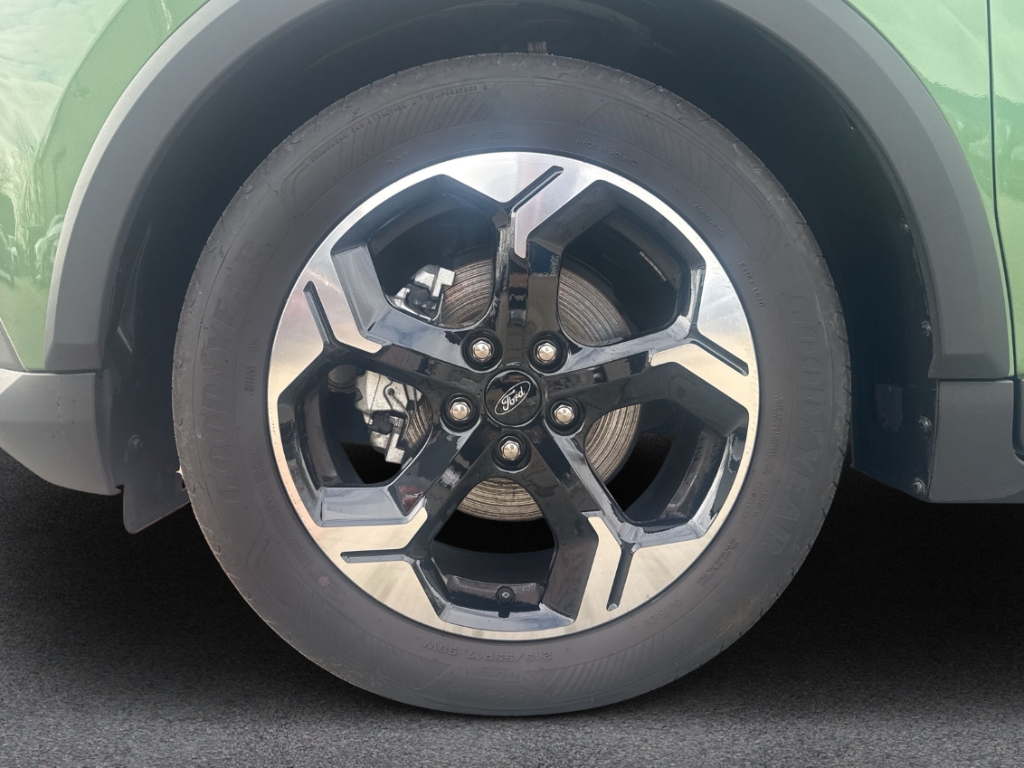 Fahrzeugabbildung Ford Tourneo Courier Active DCT Navi ACC BLIS Winter Klimaaut.