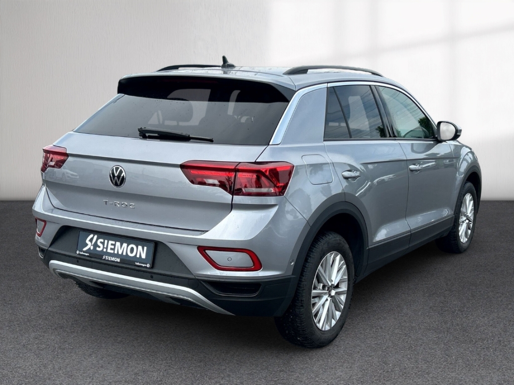 Fahrzeugabbildung Volkswagen T-Roc Life 1.0 ACC LED SHZ Temp Keyless PDCv+h