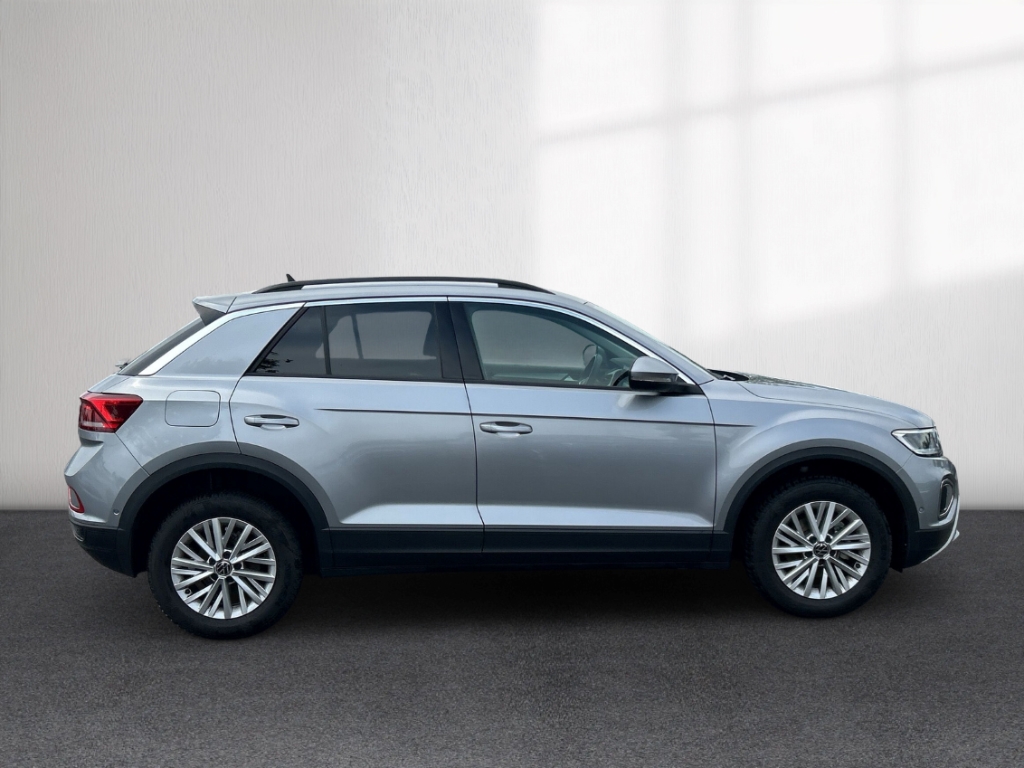 Fahrzeugabbildung Volkswagen T-Roc Life 1.0 ACC LED SHZ Temp Keyless PDCv+h