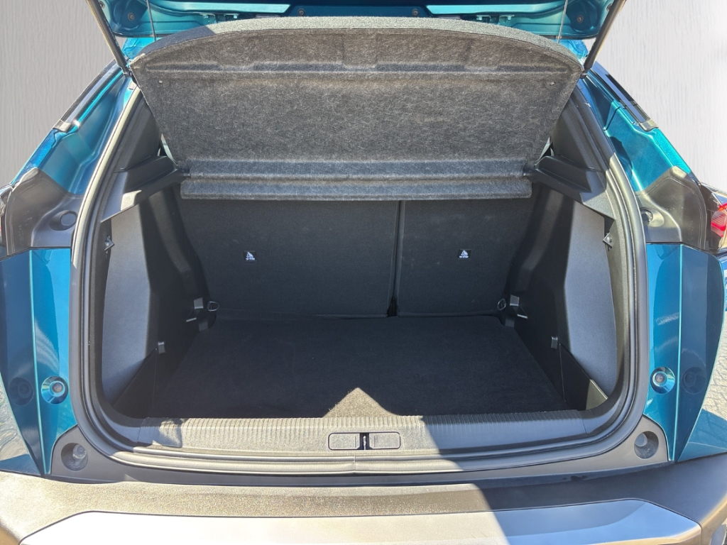 Fahrzeugabbildung Peugeot 2008 1.2 PureTech Allure LED Klimaauto PDC LM17