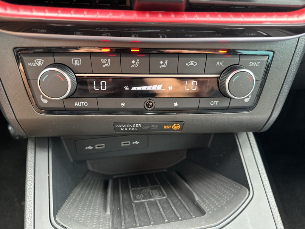 Fahrzeugabbildung SEAT Ibiza 1.0 TSI FR Navi Tempo PDC SHZ AppConnect