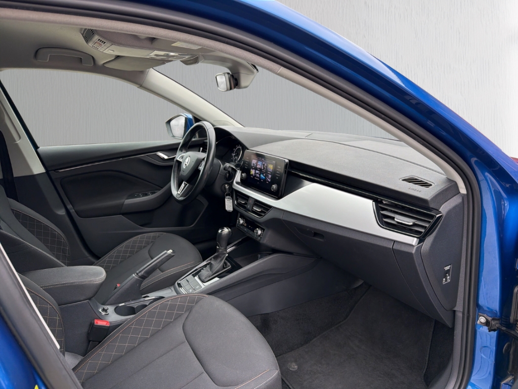 Fahrzeugabbildung SKODA Scala 1.5 TSI Ambition DSG SmartLink LED SHZ PDC