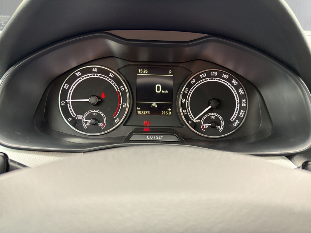 Fahrzeugabbildung SKODA Scala 1.5 TSI Ambition DSG SmartLink LED SHZ PDC