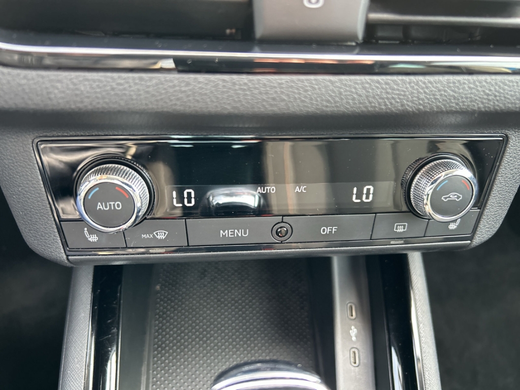 Fahrzeugabbildung SKODA Scala 1.5 TSI DSG DRIVE Tempo SHZ PDC SmartLink
