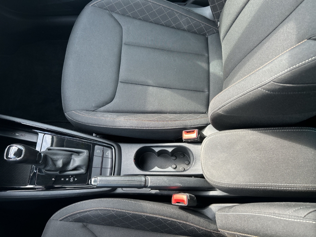 Fahrzeugabbildung SKODA Scala 1.5 TSI DSG DRIVE Tempo SHZ PDC SmartLink