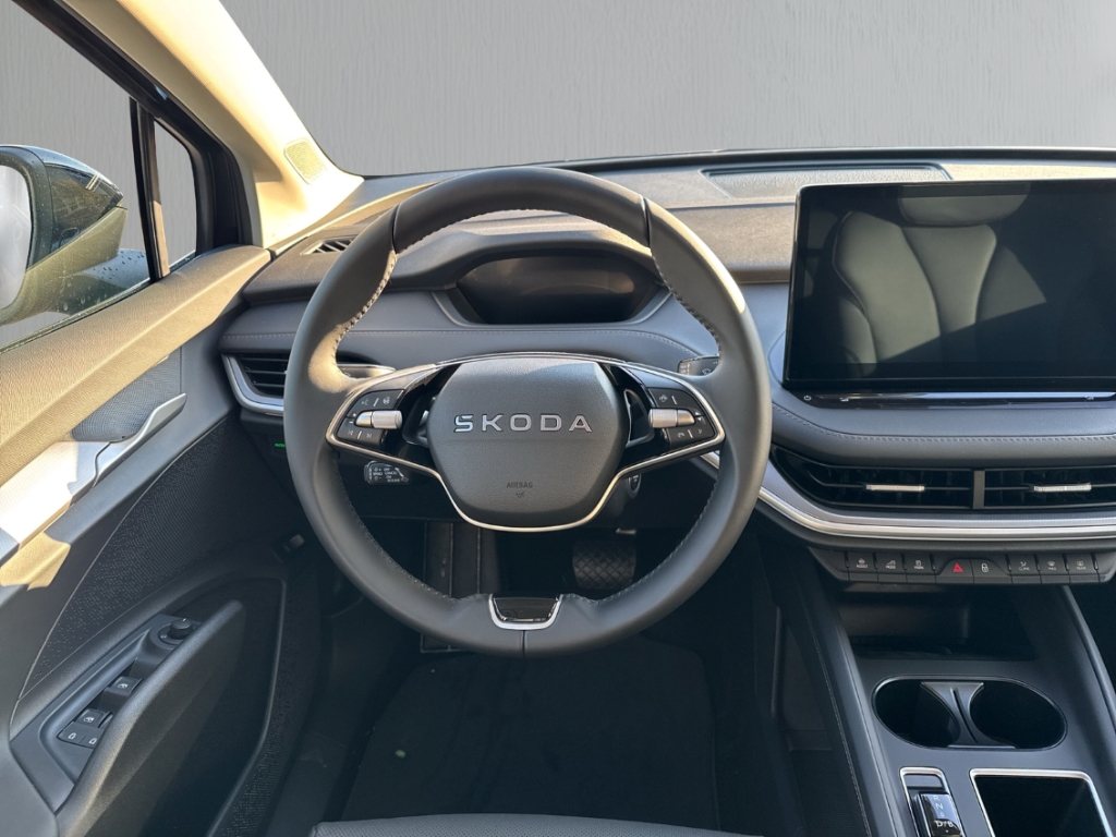 Fahrzeugabbildung SKODA Enyaq 85 Selection Suite Plus-Paket AHK LM20