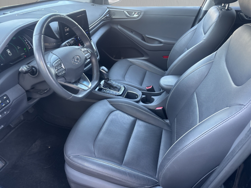 Fahrzeugabbildung Hyundai IONIQ Plug-In Hybrid Premium Navi Klimasitze ACC CarPlay