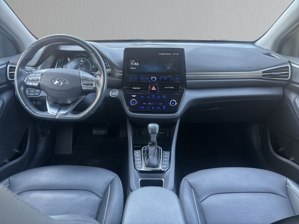 Fahrzeugabbildung Hyundai IONIQ Plug-In Hybrid Premium Navi Klimasitze ACC CarPlay