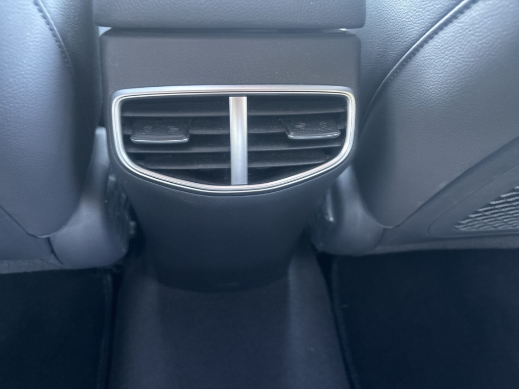 Fahrzeugabbildung Hyundai IONIQ Plug-In Hybrid Premium Navi Klimasitze ACC CarPlay