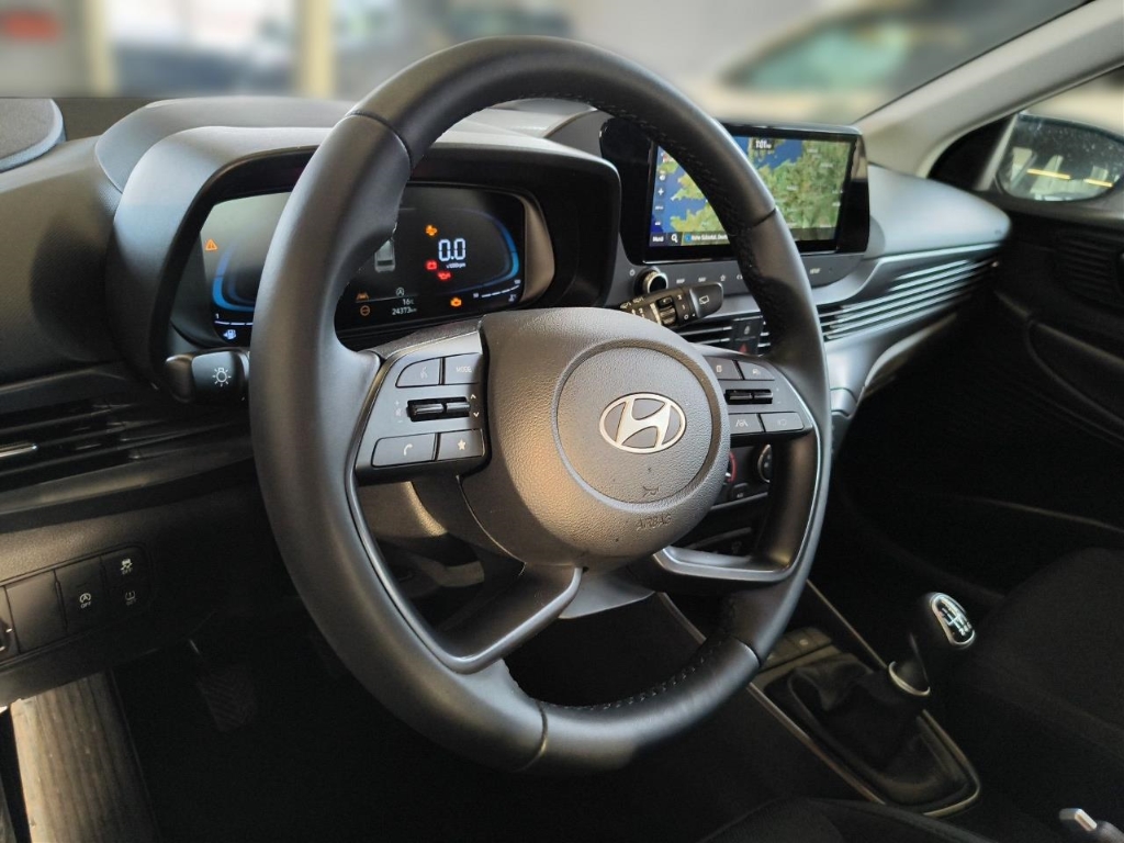 Fahrzeugabbildung Hyundai BAYON FL 1.0 T-GDI MT MY25 Select Navi Apple CarPlay Android Auto Fahrerprofil Musikstreaming