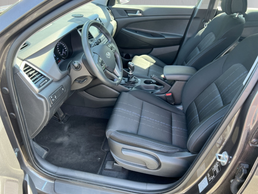 Fahrzeugabbildung Hyundai TUCSON blue 2WD 1.6 GDI AHK Navi SHZ PDC CarPlay