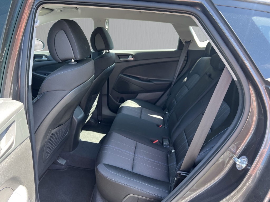 Fahrzeugabbildung Hyundai TUCSON blue 2WD 1.6 GDI AHK Navi SHZ PDC CarPlay
