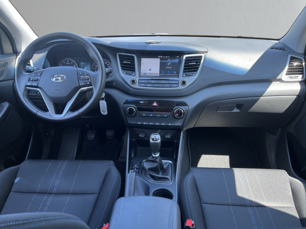 Fahrzeugabbildung Hyundai TUCSON blue 2WD 1.6 GDI AHK Navi SHZ PDC CarPlay